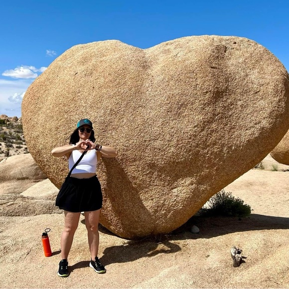 Meet your Posher, Joanie - Picture 4 of 7